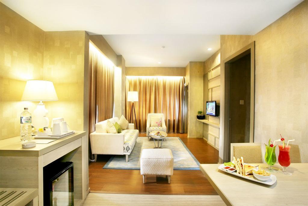 Hotel Grand Zuri Muara Enim Exterior photo